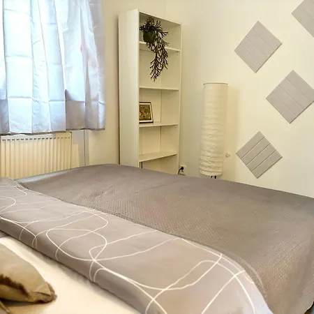 Urban Marvel Retro Appartement *